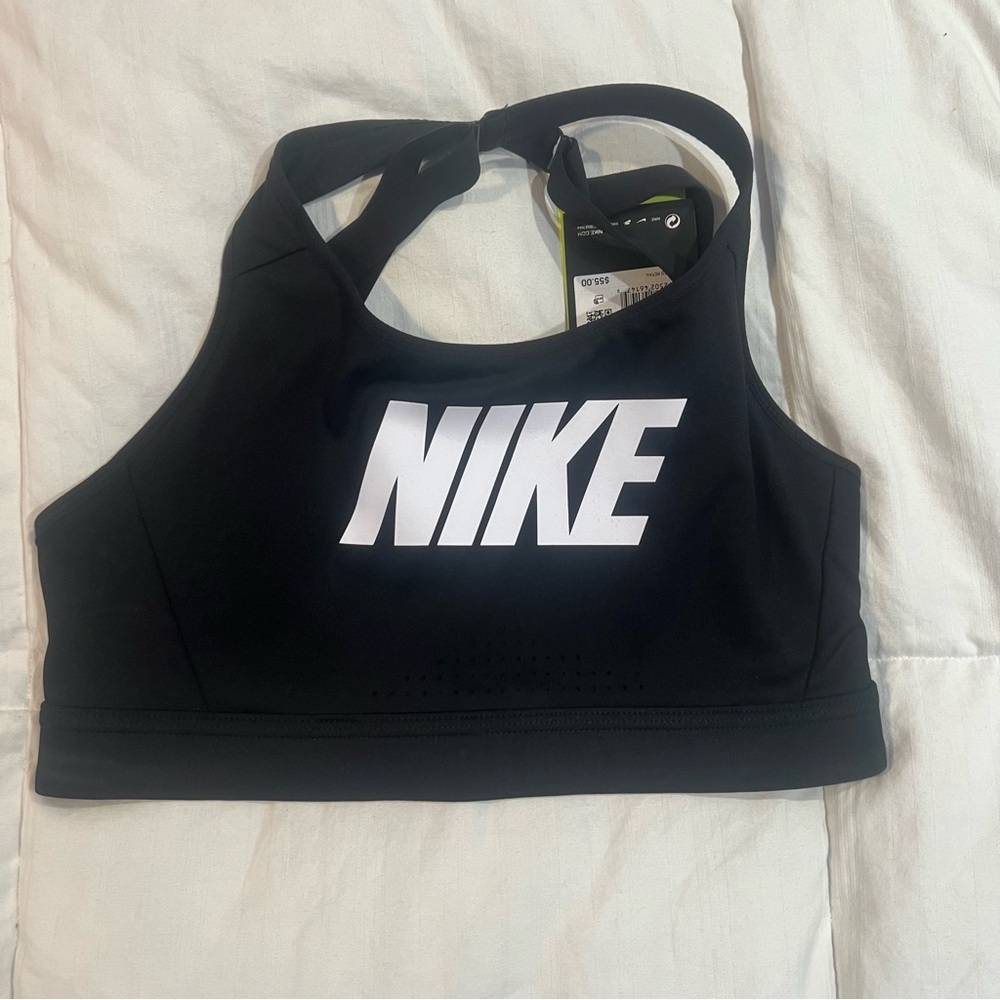 Nike sports bra size M